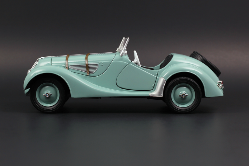 Illustration for article titled The Cultivated Collector Wanted a Green 328, So I Built One